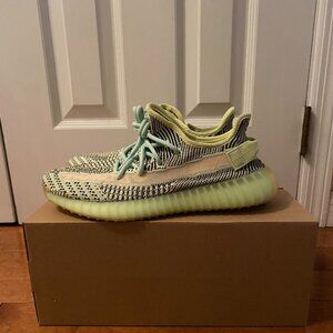 Yeezy 350 V2 - Yeezreel
